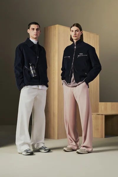 Look 18